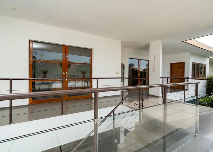 Beautiful Modern In The Heart Of Villa